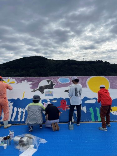 わんぱく壁画 町内３つの小学６年生が「ふるさと門川」をテーマに描く作品を見にきな～い